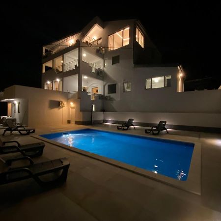 Villa Ana Преко Екстериор снимка