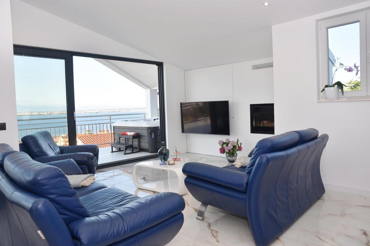 Villa Ana Преко Екстериор снимка