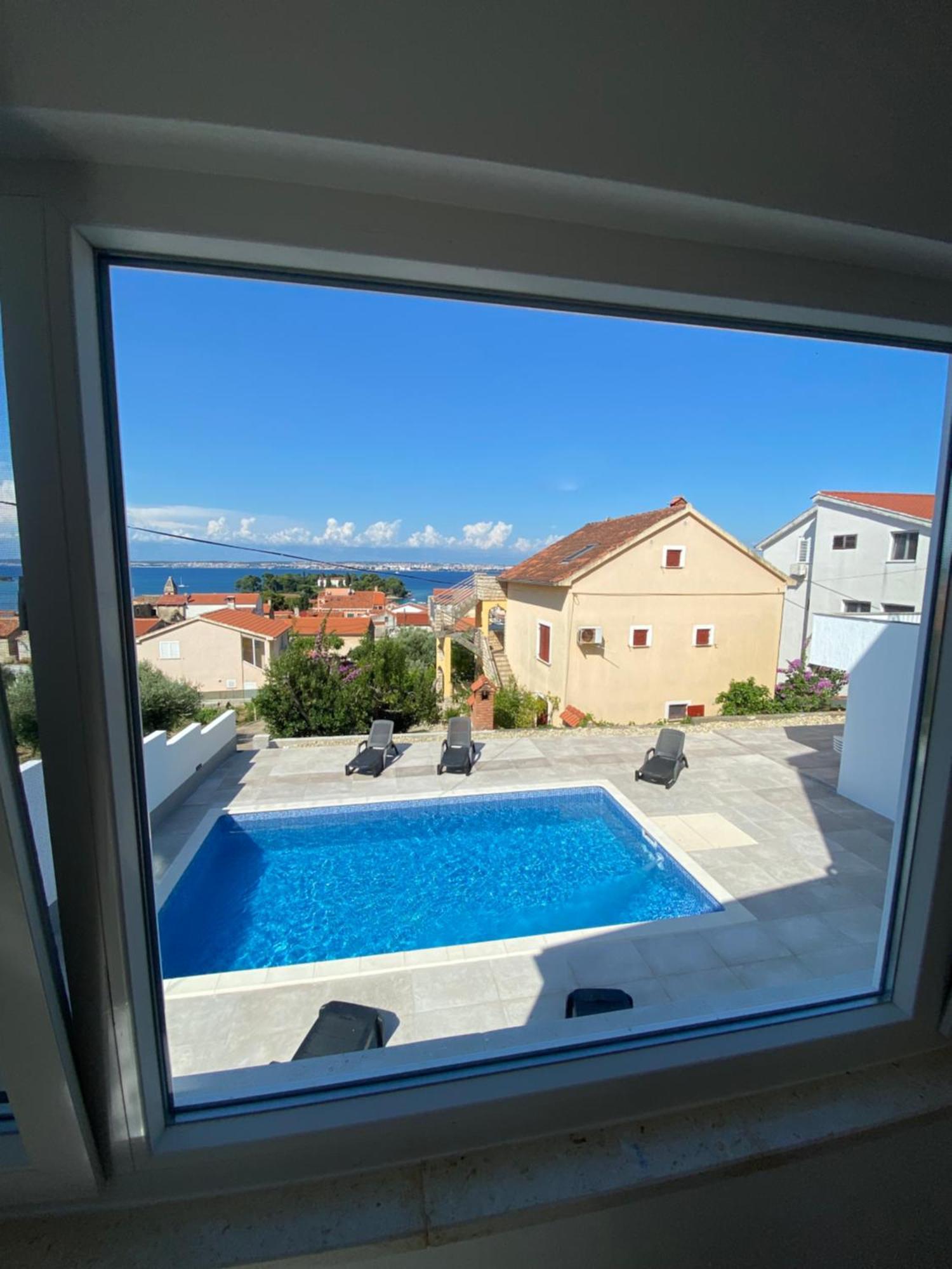 Villa Ana Преко Екстериор снимка
