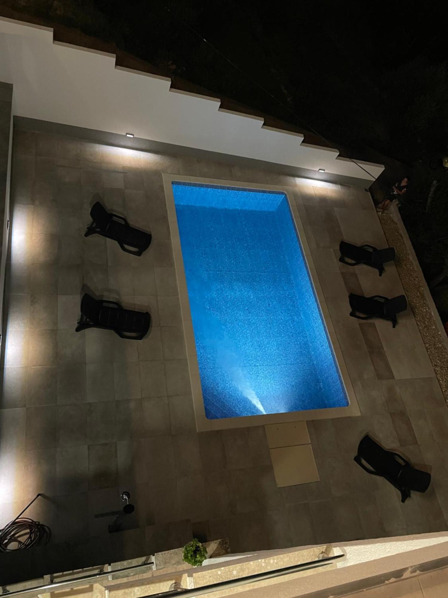 Villa Ana Преко Екстериор снимка