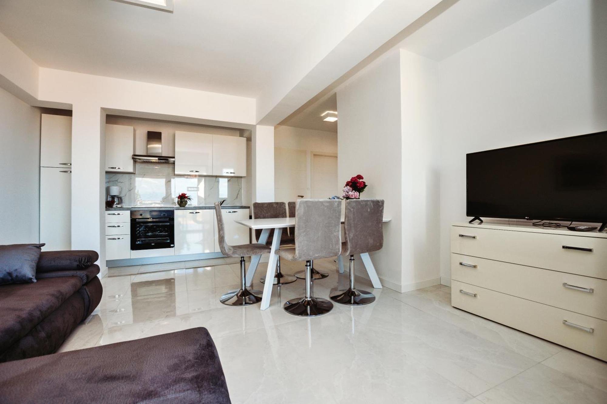 Villa Ana Преко Екстериор снимка